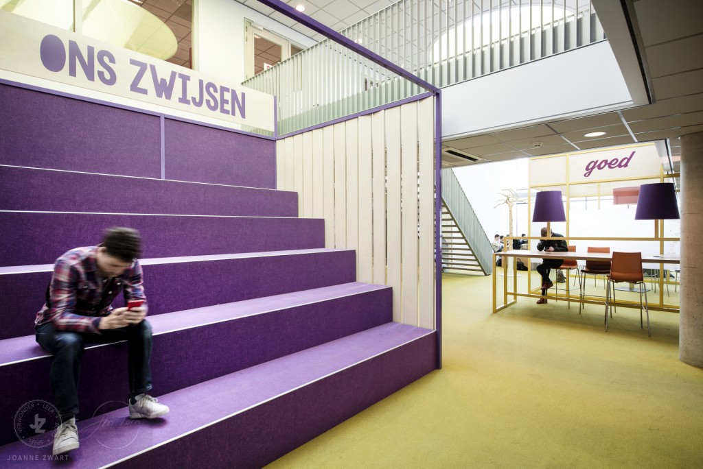Nederland, Veghel, 28-03-2017 Interieur van de open leercentra, docentenkamer en lokalen van het Zwijsen College in Veghel ontworpen door Joanne Zwart. foto: Bram Budel