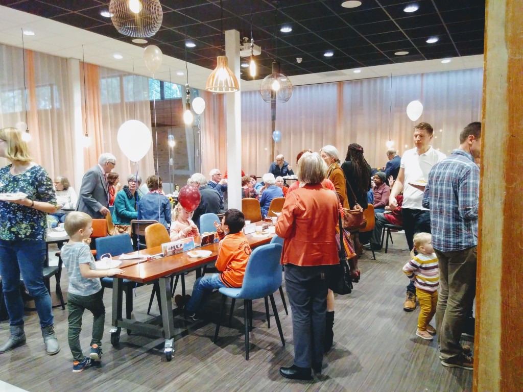 04_ontmoetingsruimte_in_gebruik
